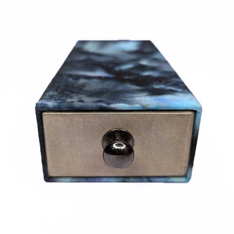 Blue & Silver Pull Dice Box