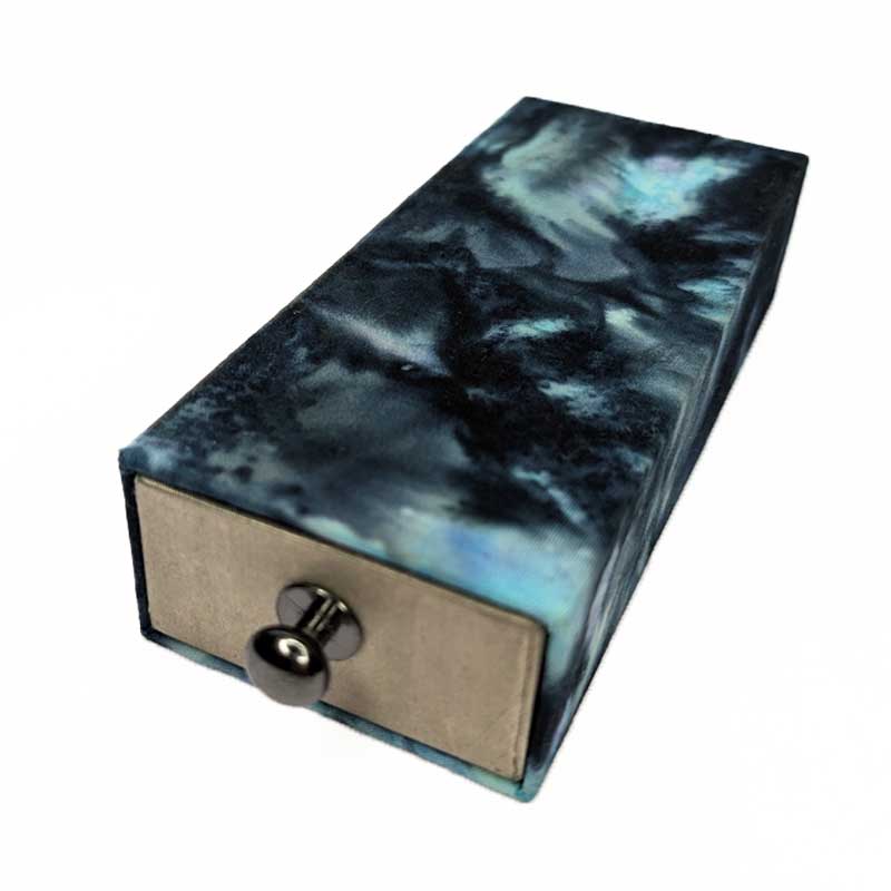 Blue & Silver Pull Dice Box