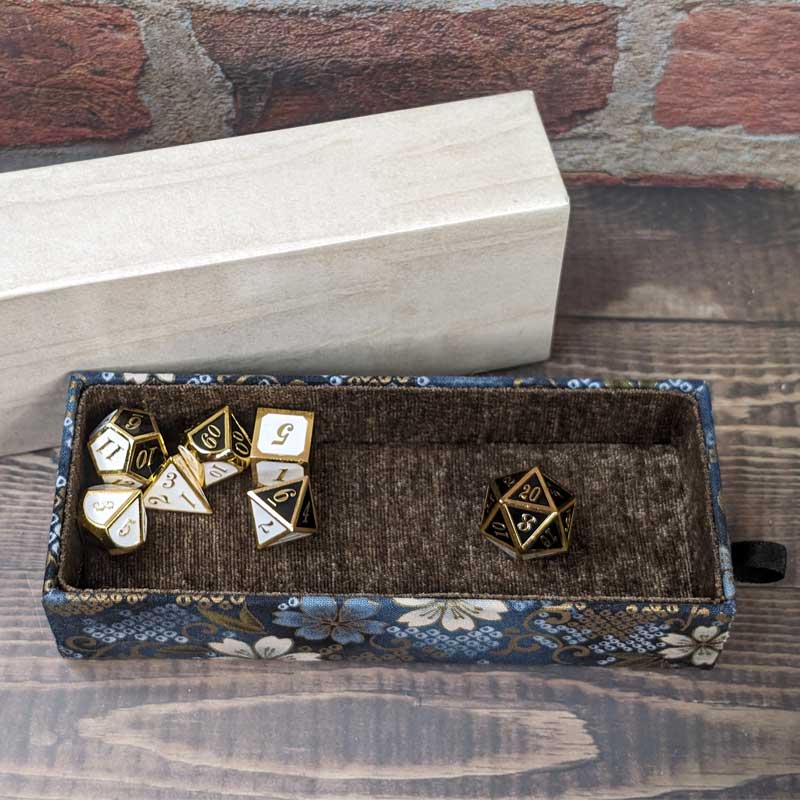 Cream & Blue Pull Dice Box