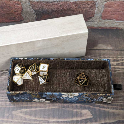 Cream & Blue Pull Dice Box