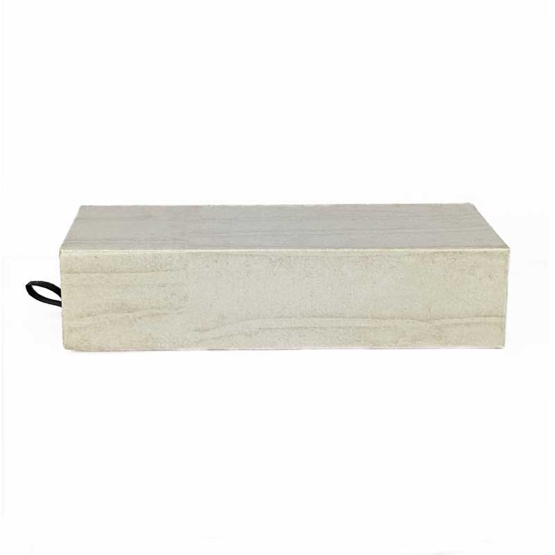 Cream & Blue Pull Dice Box