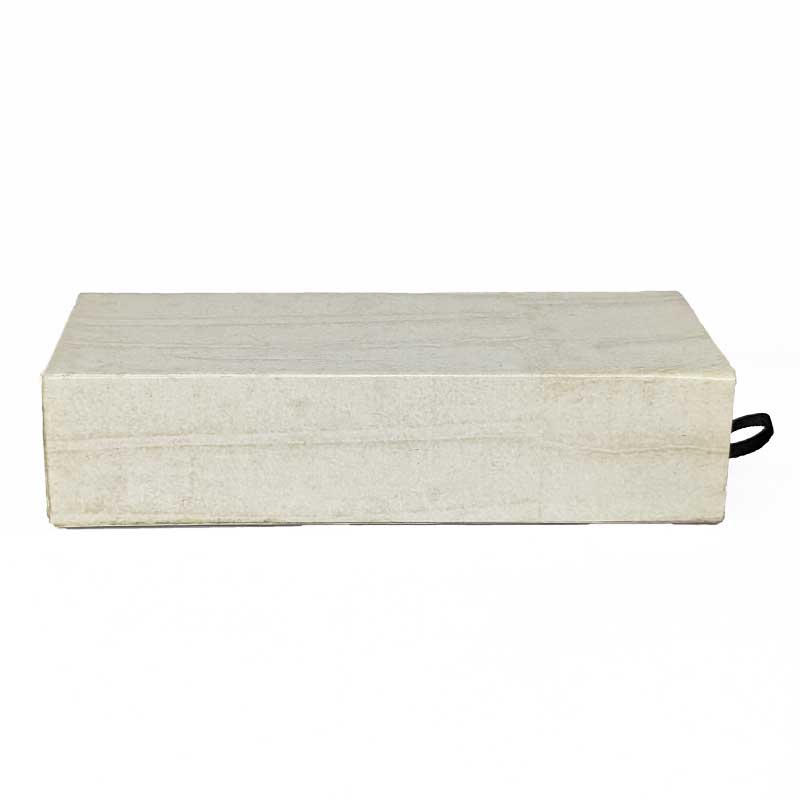 Cream & Blue Pull Dice Box