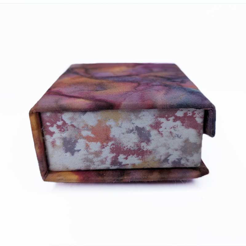 Mini Multicolor Dice Box with Magnetic Closure