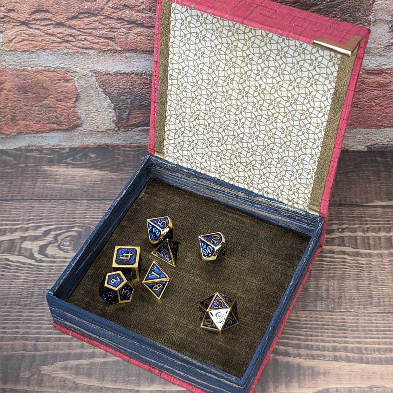 Magenta Magic Dice Box with Magnetic Closure
